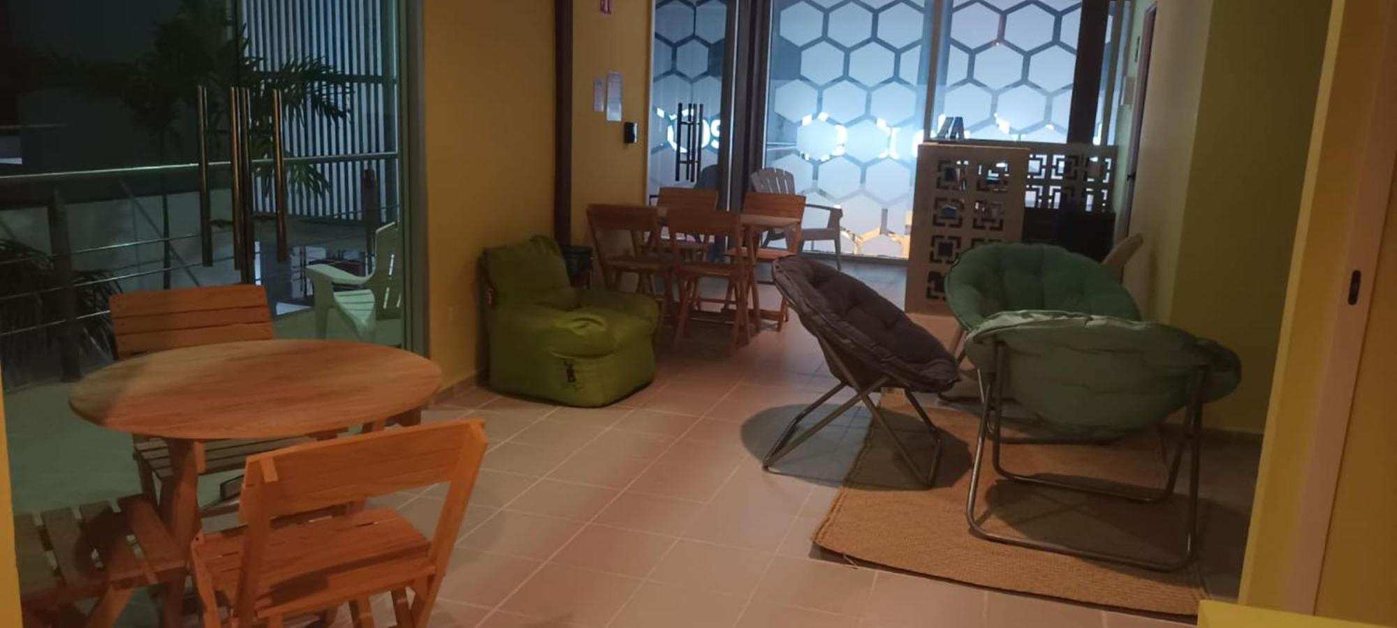 Hostel Tropico 20 Pdc Playa del Carmen Eksteriør billede