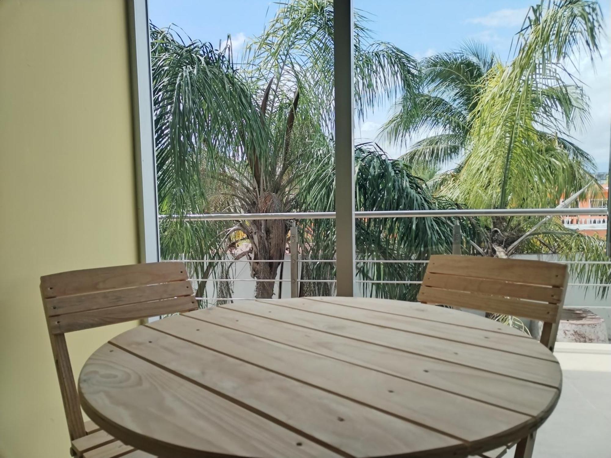 Hostel Tropico 20 Pdc Playa del Carmen Eksteriør billede