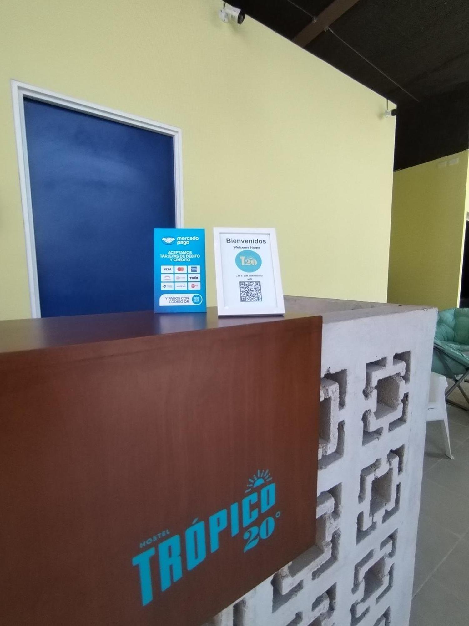 Hostel Tropico 20 Pdc Playa del Carmen Eksteriør billede